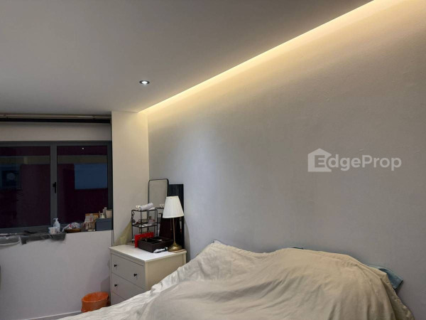 449 SIN MING AVENUE photo 5