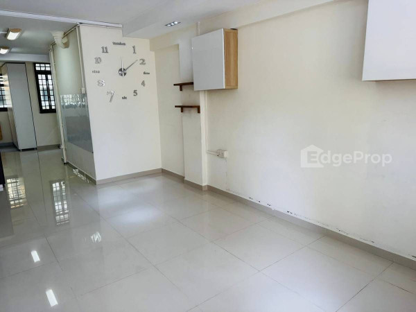 88 COMMONWEALTH CLOSE photo 4