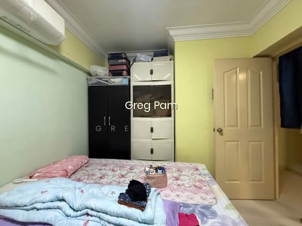 411 SEMBAWANG DRIVE photo 6
