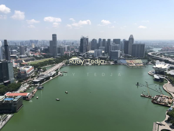 MARINA BAY RESIDENCES photo 5