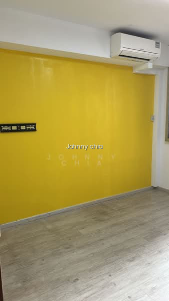 453 HOUGANG AVENUE 10 image 1 of 7