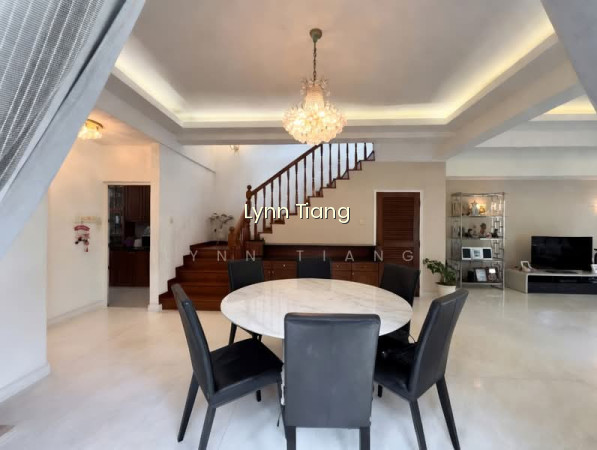 ❤️GIANT⚡️RARE MULTI-GENERATIONAL LIVING 3 STOREY SEMI-D IN SERANGOON GARDEN ESTATE photo 2