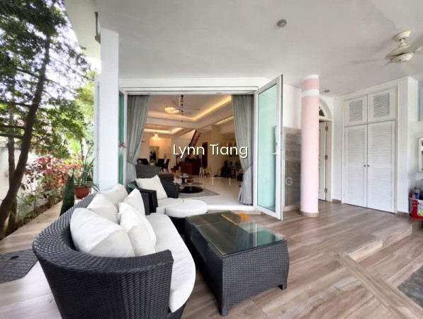 ❤️GIANT⚡️RARE MULTI-GENERATIONAL LIVING 3 STOREY SEMI-D IN SERANGOON GARDEN ESTATE photo 3