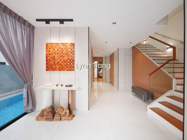 ❤️GIANT⚡️RARE OPPORTUNITY RENOVATED 4 LVLS SEMI-D W POOL, ATTIC & LIFT AT KEMBANGAN photo 3