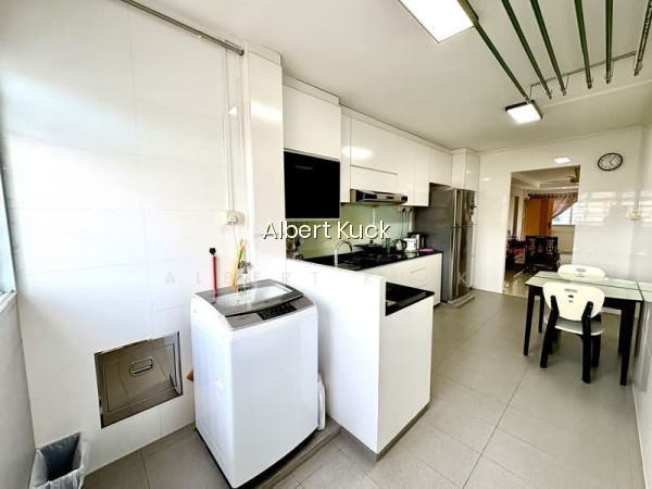 669 HOUGANG AVENUE 8 photo 4