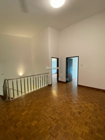 134 WATTEN ESTATE 10