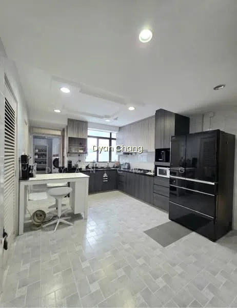 Fernwood Towers image 1 of 10