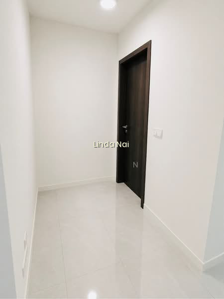 RIVERFRONT RESIDENCES photo 4