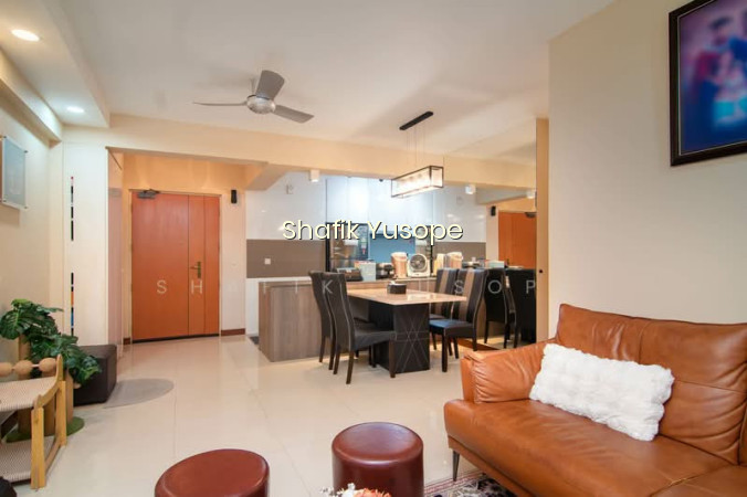 293B COMPASSVALE CRESCENT photo 5