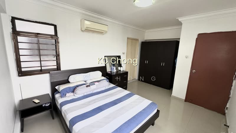 268C BOON LAY DRIVE photo 3