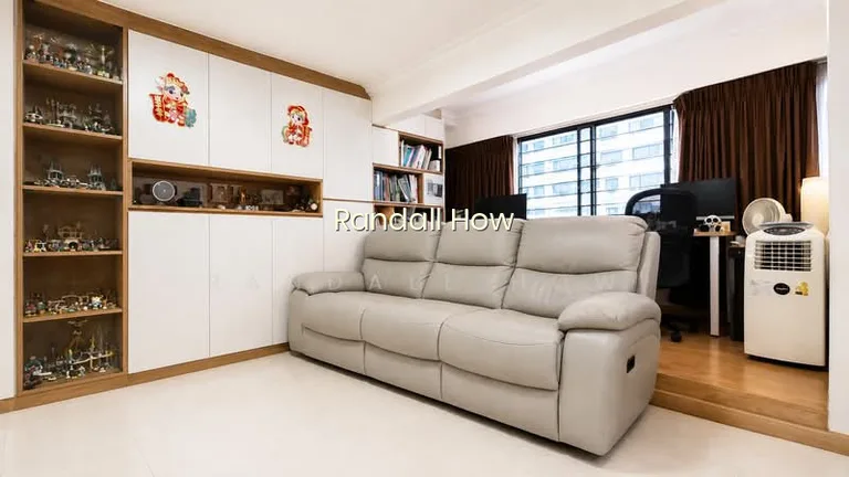 610 Senja Road image 1 of 10