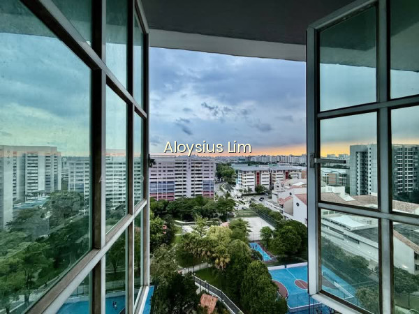940 HOUGANG STREET 92 image 1 of 10