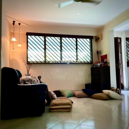 105 Pasir Ris Street 12 image 1 of 10