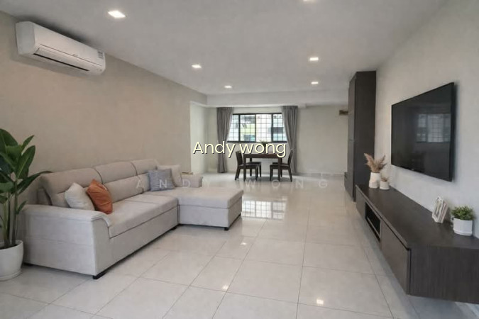 212 YISHUN STREET 21 image 1 of 9