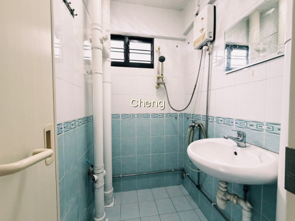 2 HOUGANG AVENUE 3 photo 6