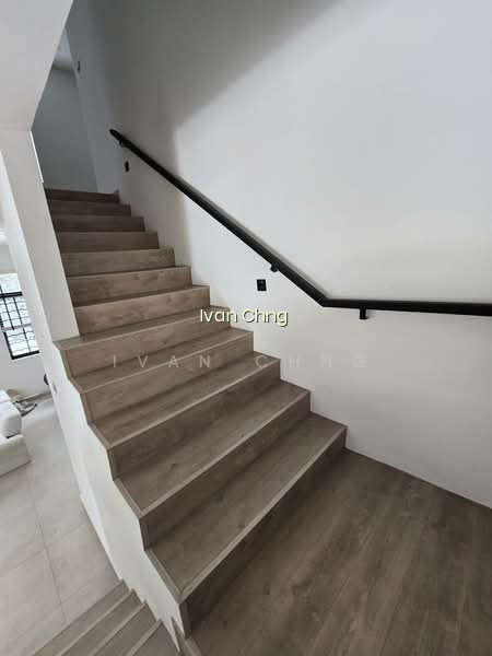 ⭐️⭐️LANDED7772@ WIDE FRONTAGE CORNER TERRACE GOOD LAND SIZE WALK TO SERANGOON MRT AND NEX D19 photo 5