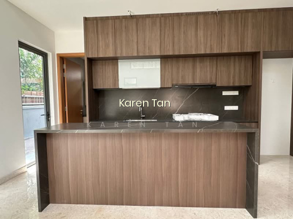 SEMI DETACHED AT UPPER THOMSON ROAD photo 4