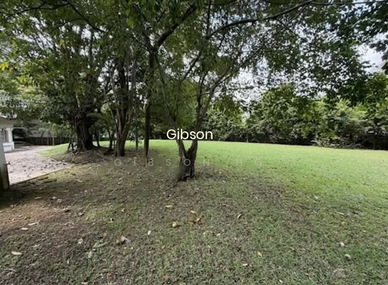 BRIZAY PARK photo 3