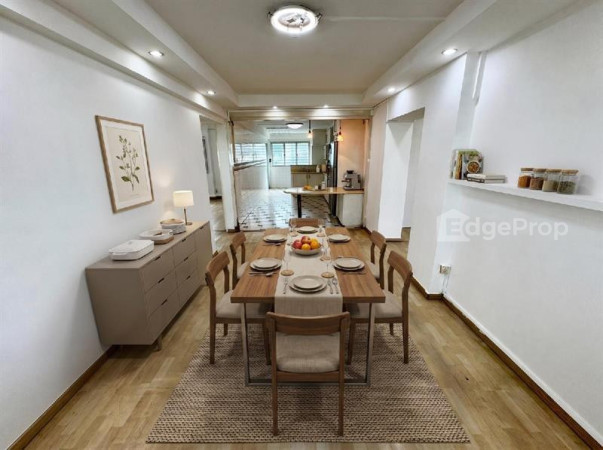 821 WOODLANDS STREET 82 photo 3