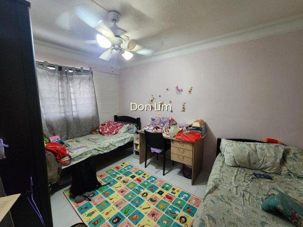 213 BOON LAY PLACE photo 6