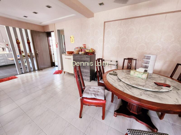 888A Tampines Street 81 image 1 of 10