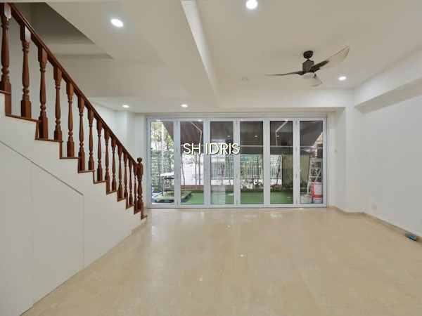 LOYANG COURT 10