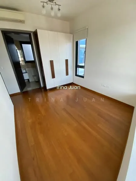 368 Thomson image 1 of 10