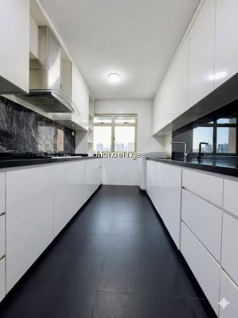 297 PUNGGOL CENTRAL photo 6
