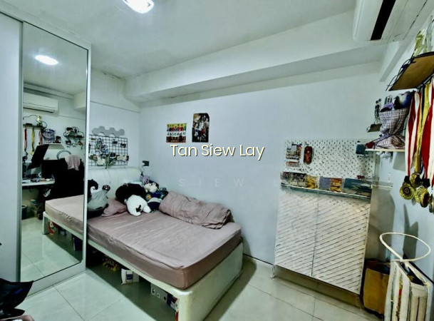 MACPHERSON GARDEN ESTATE photo 4