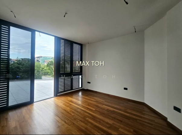 ⭐️⭐️ LANDED7772 @ D14 BRAND NEW SEMI-DETACHED AT KEMBANGAN VINCINITY photo 3