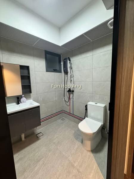 376A WOODLANDS AVE 1 image 1 of 3
