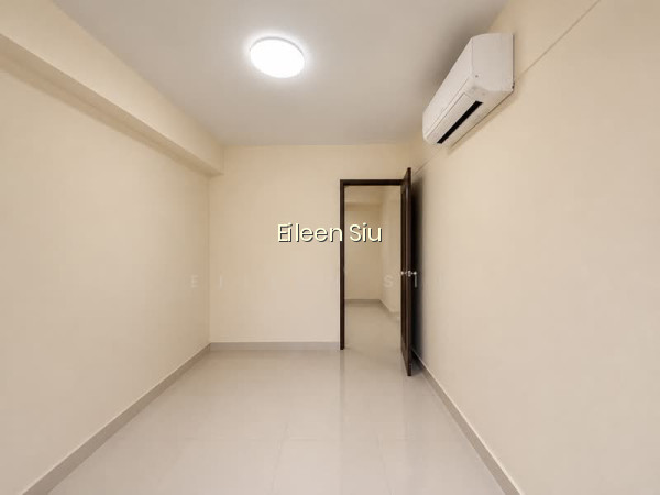 504A MONTREAL DRIVE photo 6