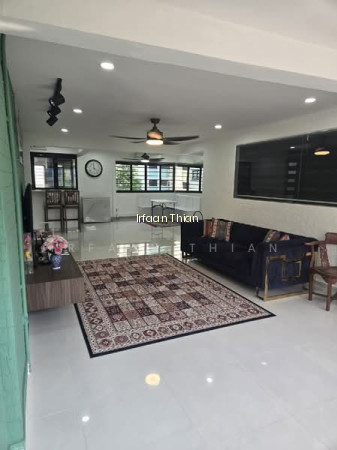 212 YISHUN STREET 21 photo 4