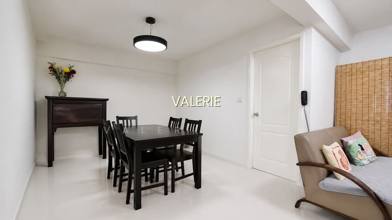 403 PANDAN GARDENS photo 5