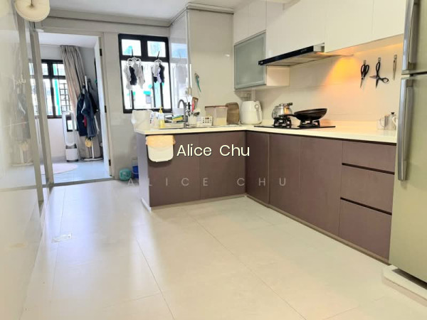 76 LORONG LIMAU photo 6