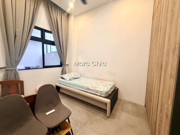 ALMOST NEW INTER FOR SALE - MOVE IN CONDITION photo 2