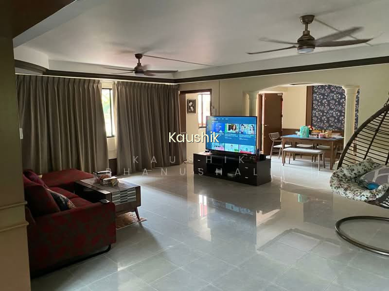 578 PASIR RIS STREET 53 image 1 of 10