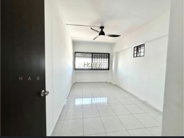 836 JURONG WEST STREET 81 photo 2