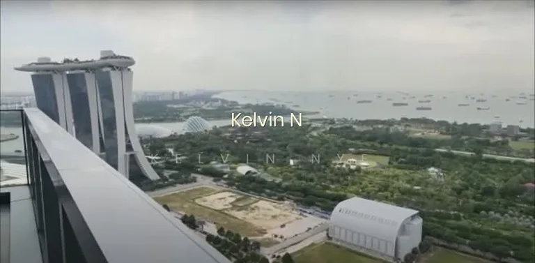Marina Bay Residences image 1 of 2