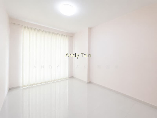 216A COMPASSVALE DRIVE photo 5