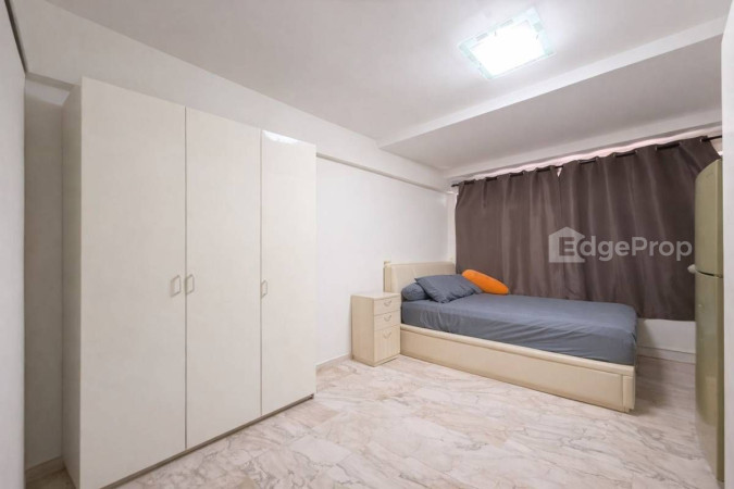 232 YISHUN STREET 21 photo 3