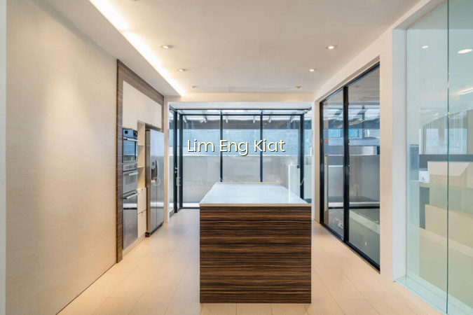 ⭐️⭐️LANDED7772@ 2 STOREY DETACHED WITH 6 ROOMS, PARK 4 CARS photo 6