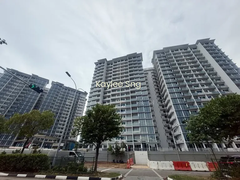 Grand Dunman image 1 of 10