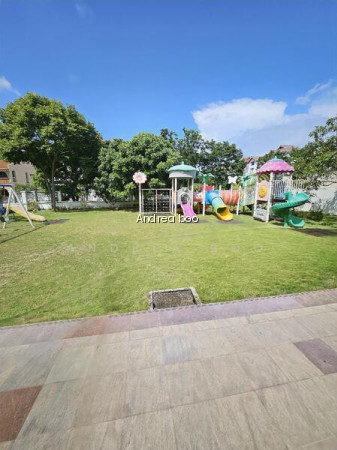 GOODMAN EXCLUSIVE! WIDE FRONTAGE DETACHED photo 6