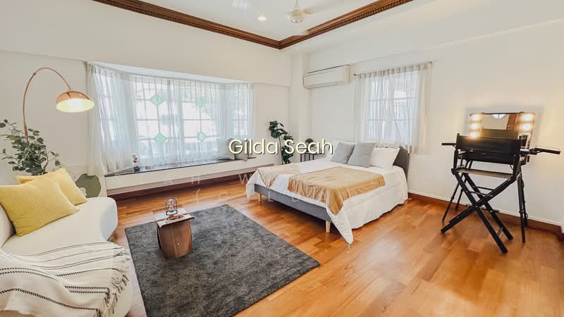 RARE DETACHED BUNGALOW NEAR NOVENA D11 photo 6
