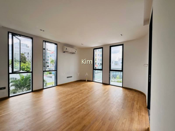BRAND NEW WITH LIFT AND POOL, PARK 5 CARS INSIDE - CALL 8130 3636 TO VIEW NOW! photo 4