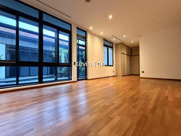 ⭐️⭐️LANDED7772@ GCBA REBUILT BUNGALOW WITH HUGE LAND SIZE AND SWIMMING POOL photo 3