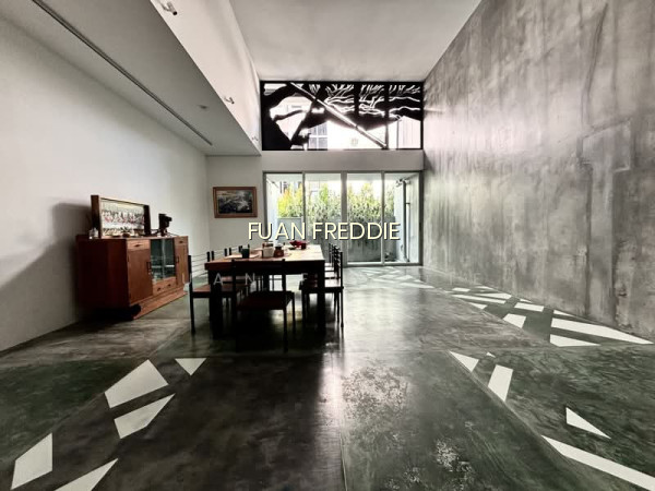 AVANT-GARDE LUXURY LIVING 前卫奢华生活典范3 STOREY TERRACE WITH ATTIC photo 3
