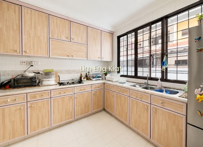 ⭐️⭐️LANDED7772@ 3 STOREY INTER TERRACE . NEAR MRT . 8.6.8.7.7.7.7.2 photo 5
