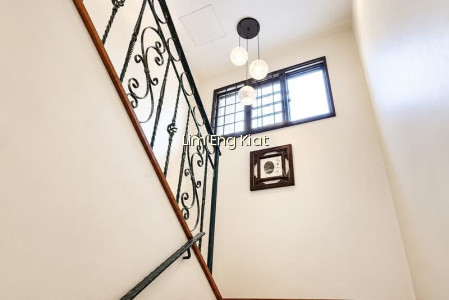 ⭐️⭐️LANDED7772@ 3 STOREY INTER TERRACE . NEAR MRT . 8.6.8.7.7.7.7.2 photo 6